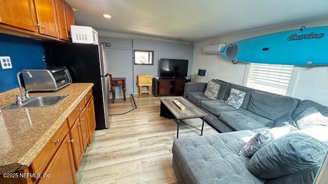 Building Photo - 420 9th Ave S