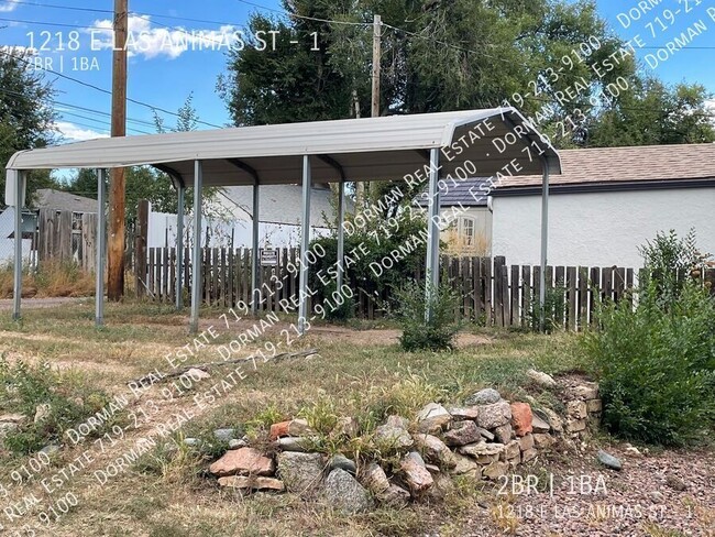 Building Photo - 1218 E Las Animas St