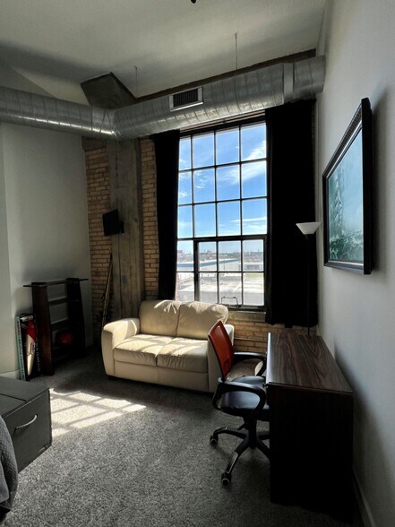 Building Photo - 801 Broadway Ave NW