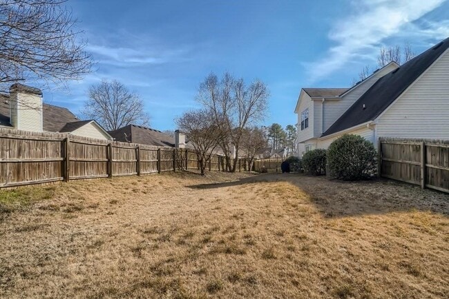 Building Photo - 391 Lake Valley Dr SW