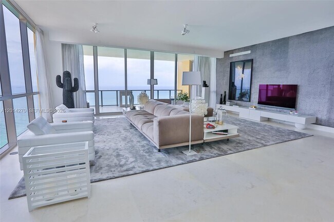 Building Photo - 17749 Collins Ave