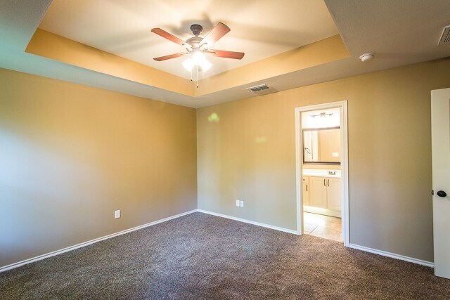 Building Photo - Move in ready-$200 off-  Single Family Home in Lindale ISD- Large Fenced in backyard - Safe neigh...