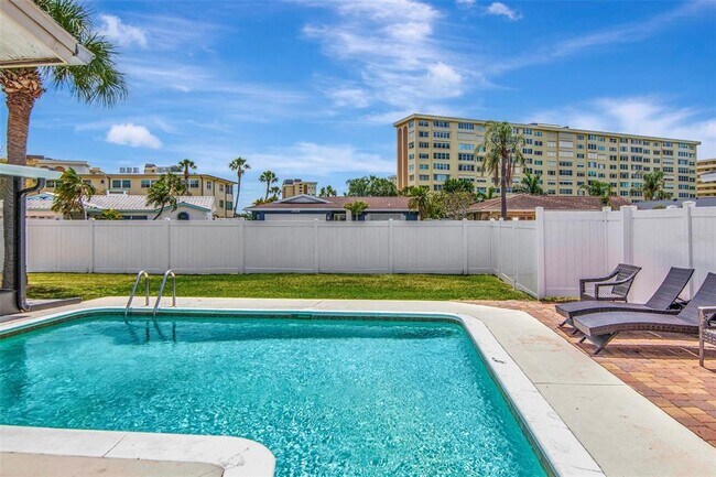 Building Photo - 4712 114th St N