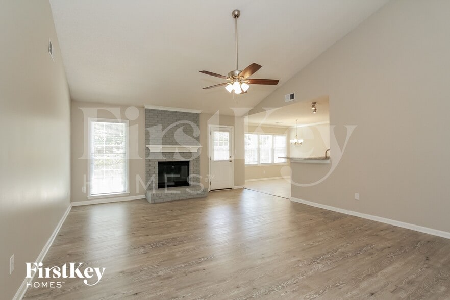 Building Photo - 13646 Annsdale Ln