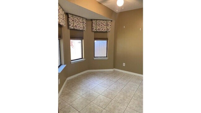Building Photo - 1803 Ryon Cove