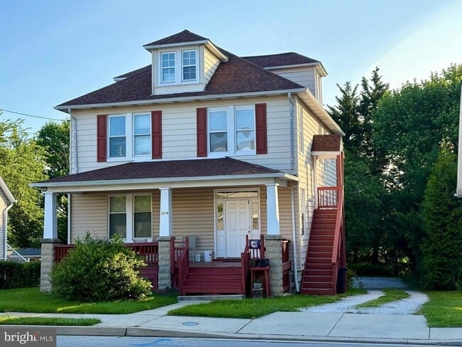 Building Photo - 3016 Taylor Ave