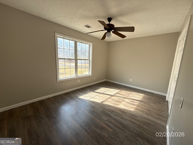 Building Photo - 168 Vintage Trail