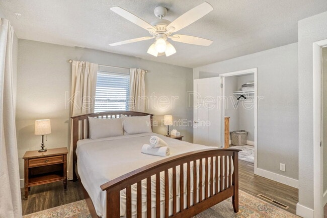 Building Photo - 4481 E Bails Pl