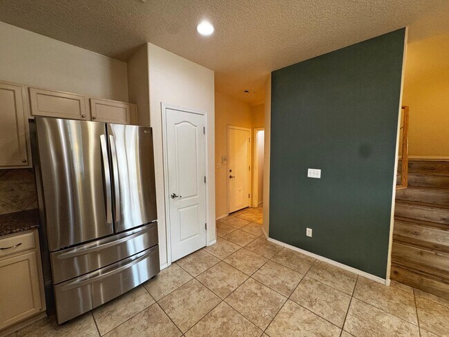Building Photo - 11019 Marina Gate Trail NE