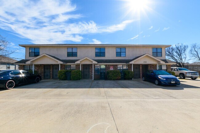 Primary Photo - SECTION 8 ACCEPTED & RENT SPECIAL - AVAILA...