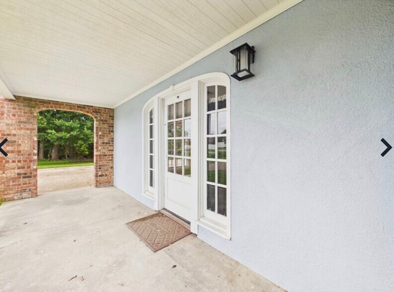 Building Photo - 107 Guillot Rd