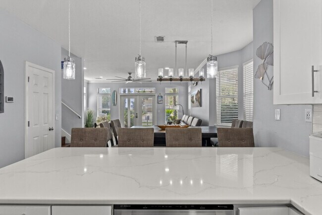 Building Photo - 2809 Scenic Hwy 98