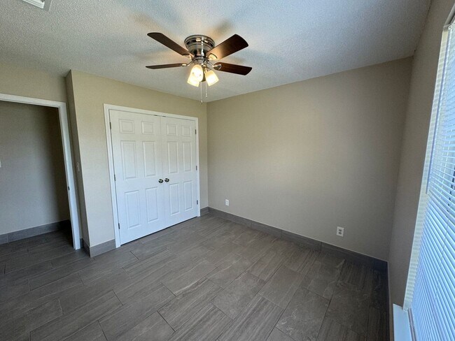 Building Photo - Pensacola - Carlisle - 3 Bedroom, 2 Bathroom
