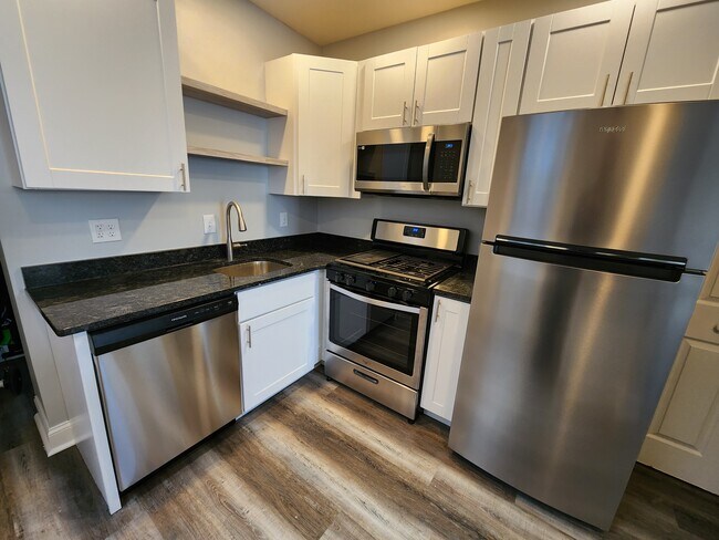 Building Photo - 19 S 45th St