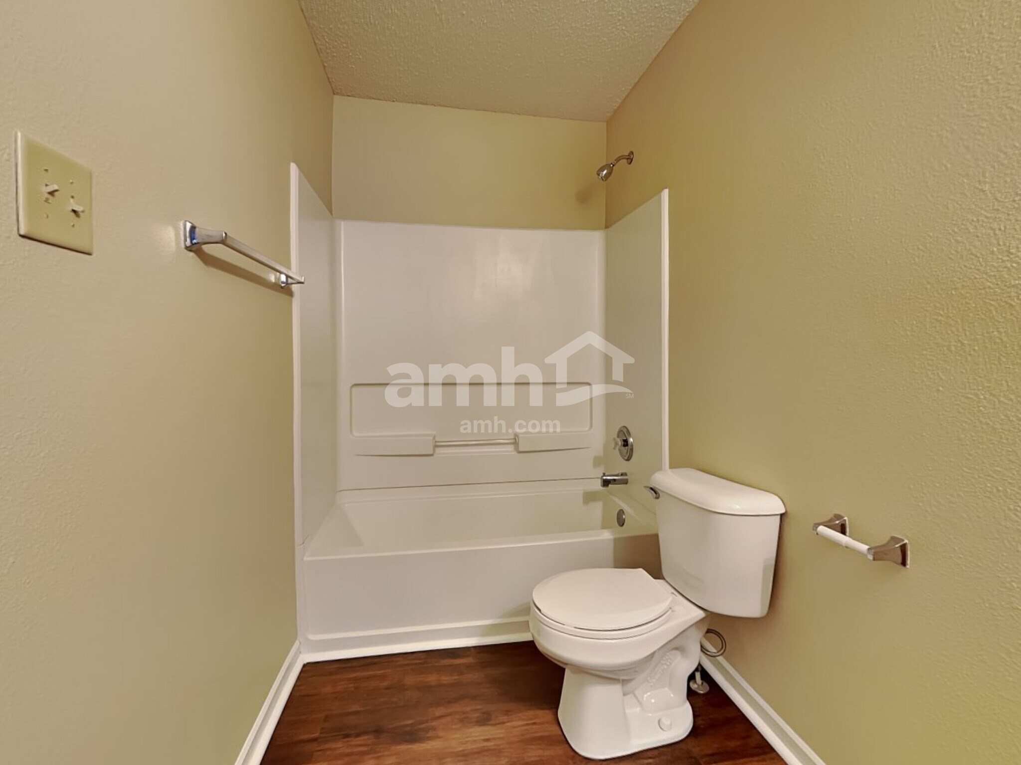 Building Photo - 1212 N Aberdeen Dr