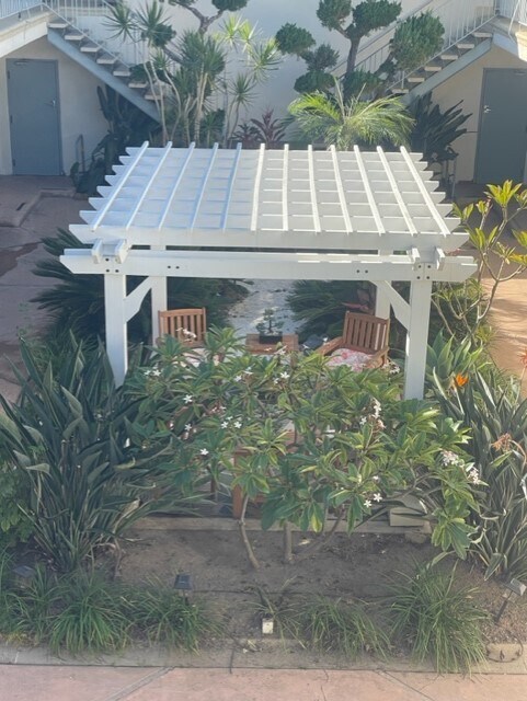 Community Patio - 1414 Armacost Ave