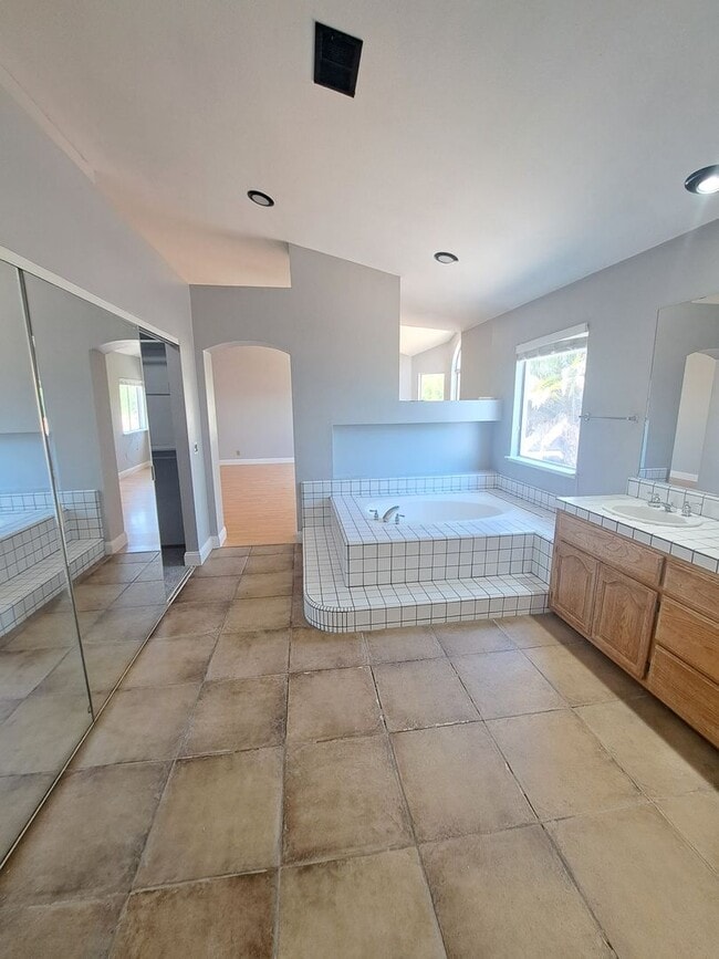 Building Photo - Expansive Oasis with a Guest House, Pool, ...
