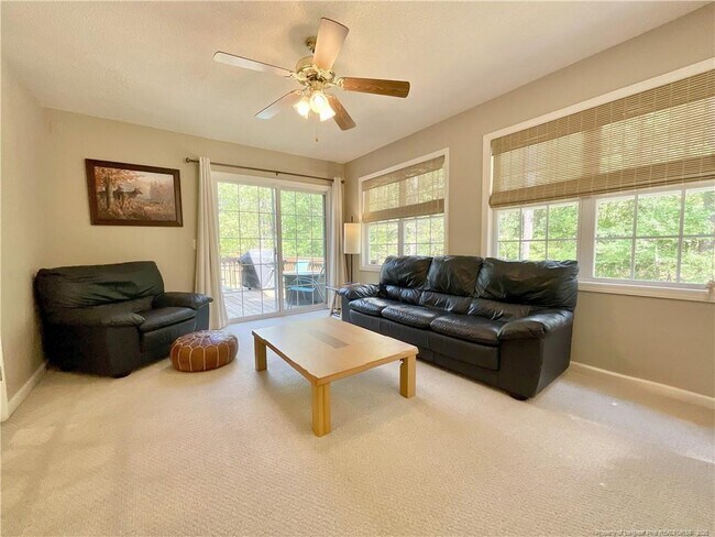 Building Photo - 259 Sandpiper Dr