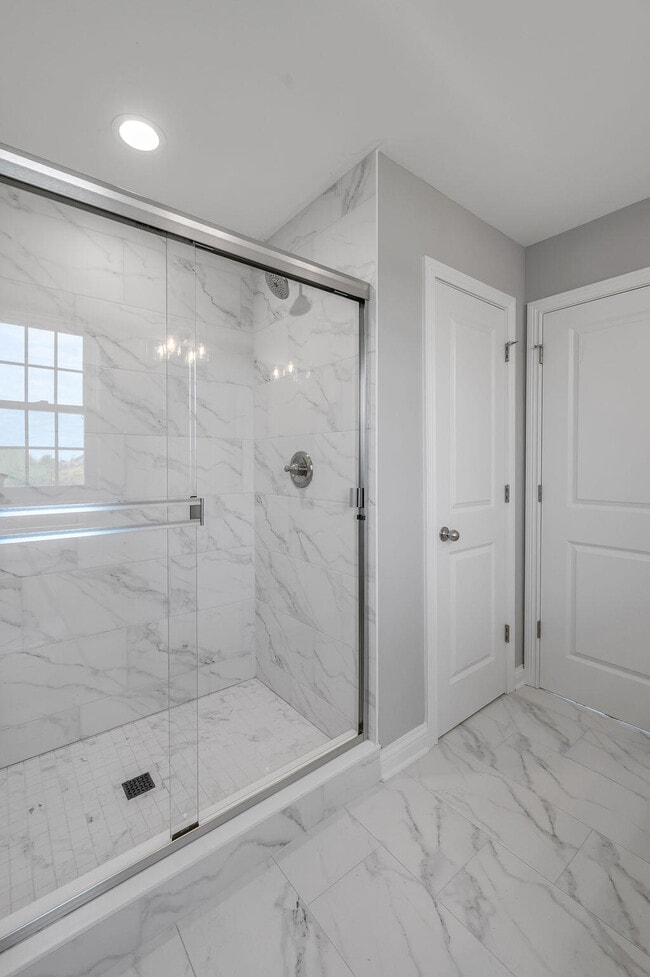 Building Photo - 125 Squires Way