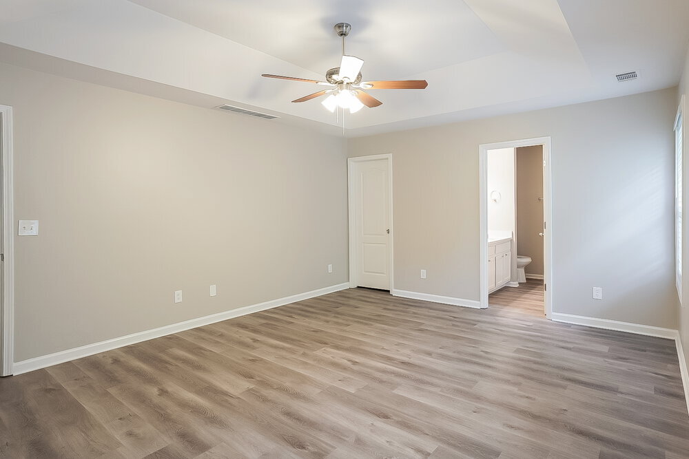 Building Photo - 4600 Ferncrest Pl