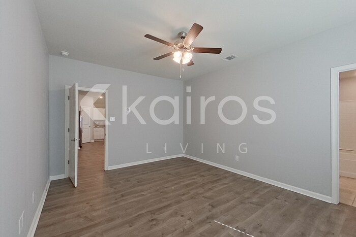 Building Photo - 203 SANTIAGO COURT