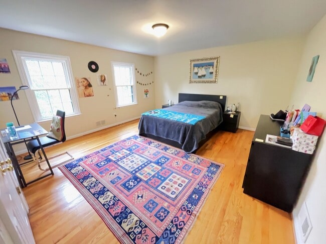 Building Photo - 13209 Lantern Hollow Dr