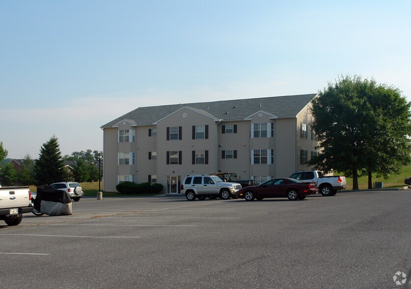 The Meadows Apartments 1681 Langley Dr Hagerstown MD 21740