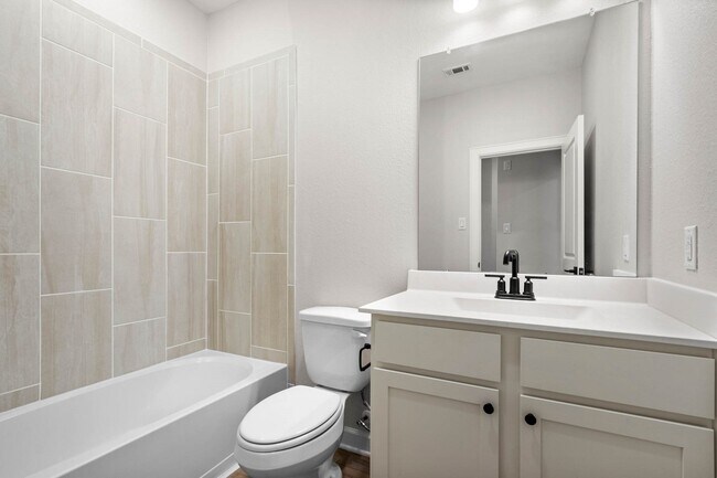 Building Photo - 1110 Whispering Winds Dr