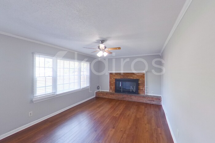 Building Photo - 5824 Tam Oshanter Ave