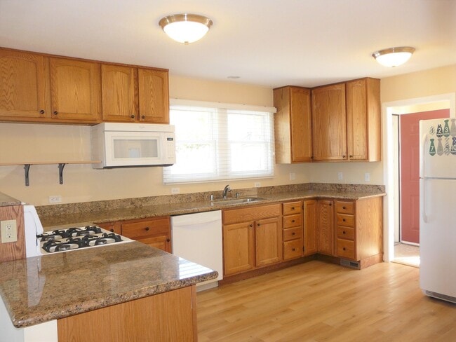 Building Photo - Updated 2 Bedrooms, 1 Bath Alta Heights Home Near Downtown Napa