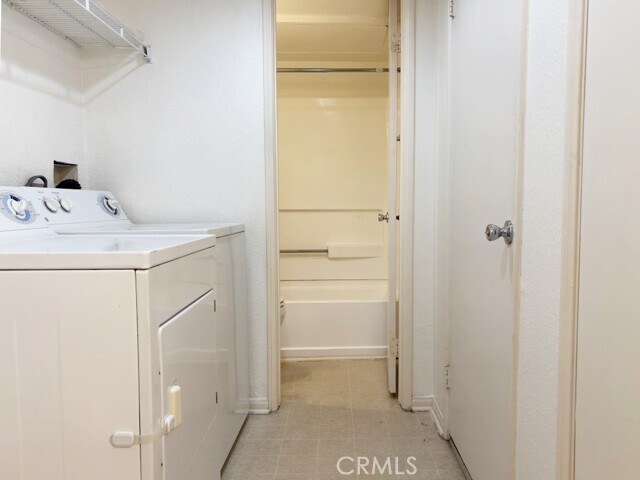 Building Photo - 10655 Lemon Ave