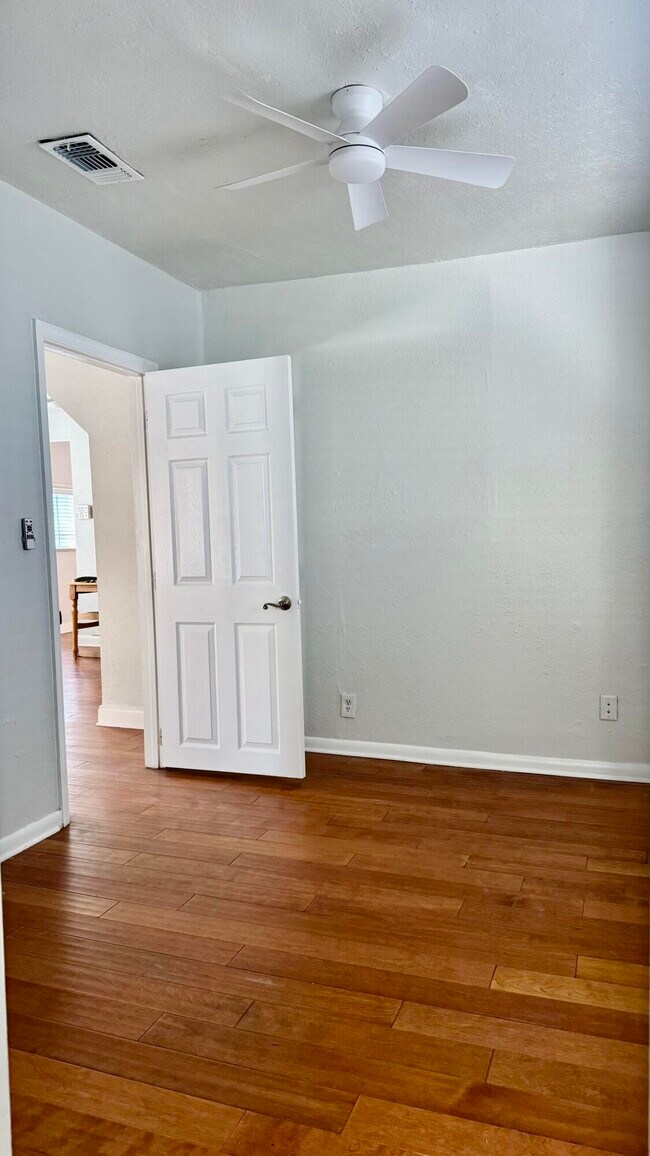 Building Photo - 205 S Federal Hwy