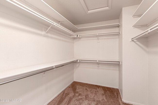 Building Photo - 65685 E Rocky Trail Dr