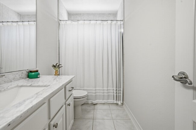 Building Photo - 6119 Durango Bay Ln