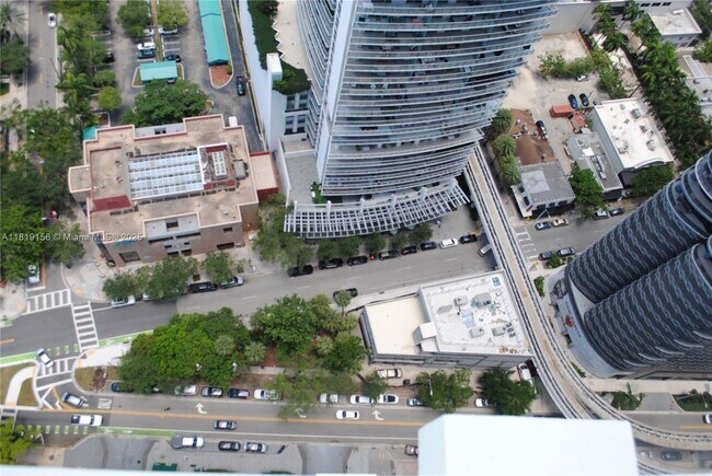 Building Photo - 1080 Brickell Ave