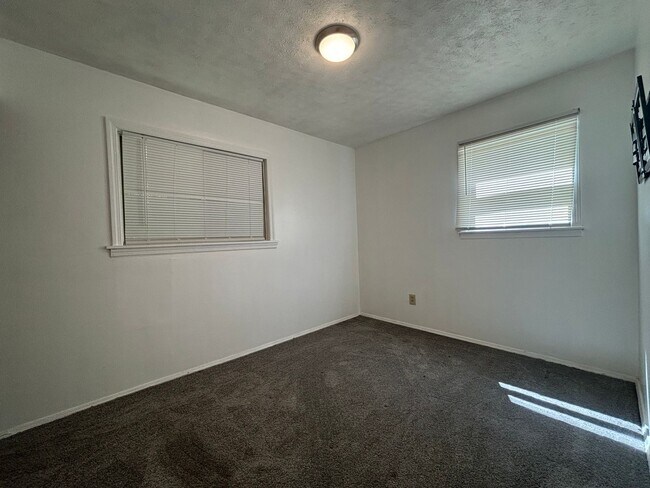 Building Photo - Summer's Last Chance Event – Our Biggest Summer Offer! Lease-to-Own Opportunity (This is NOT a Ty...