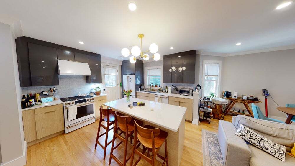 Building Photo - 132 Sutherland Rd