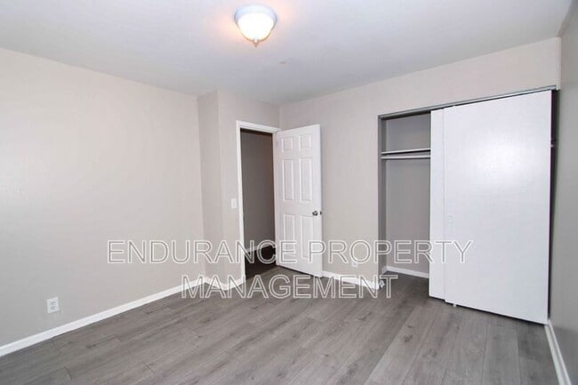 Building Photo - 3448 Ringwood St