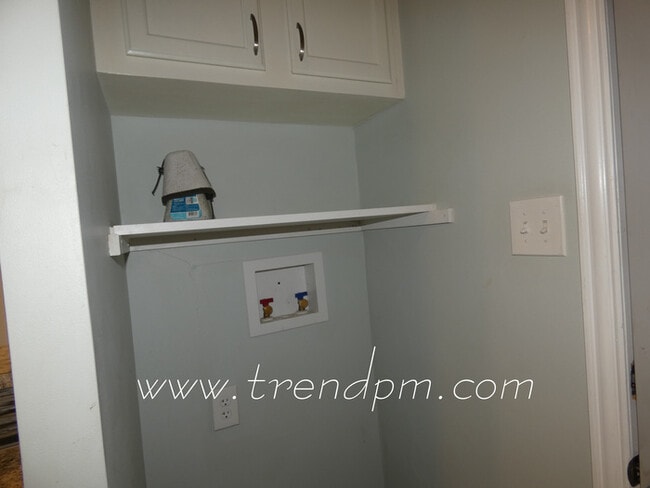 Building Photo - 3800 Flintwood Trail