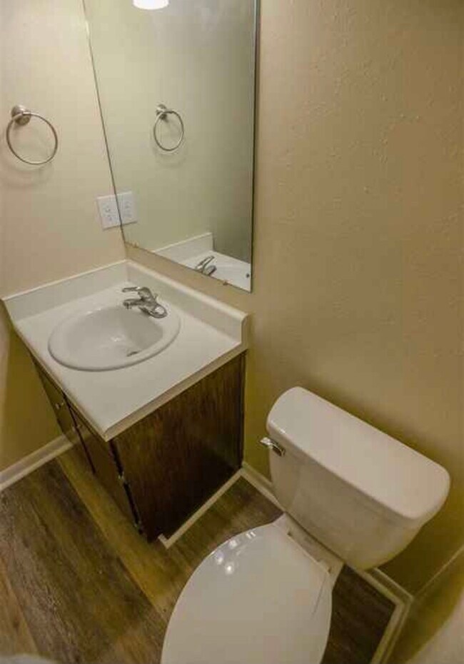 Building Photo - 2439 Ramblewood Ct