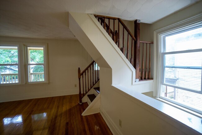Building Photo - Available 7/1/26 Back Upper Deck Overlooki...