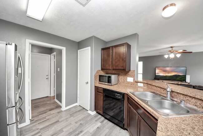 Building Photo - 9219 Dewberry Blossom Ln