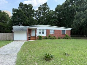 Building Photo - 6589 Cedar St