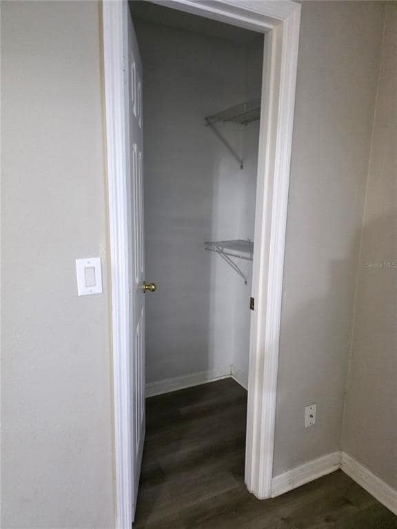 Building Photo - 1810 W 3rd St