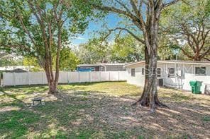 Building Photo - 213 James Dr