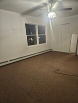 Building Photo - 260 N Broome Ave