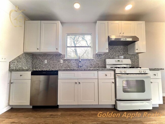 Building Photo - 4904 Cabob St