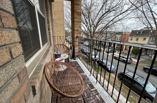 Building Photo - 939 Longfellow St NW