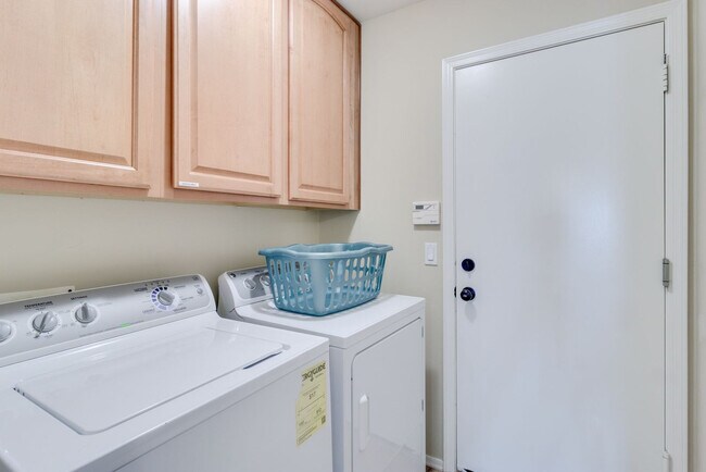 Building Photo - 1116 S Ironwood Ct