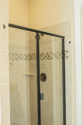 Building Photo - 638 Enfield Dr